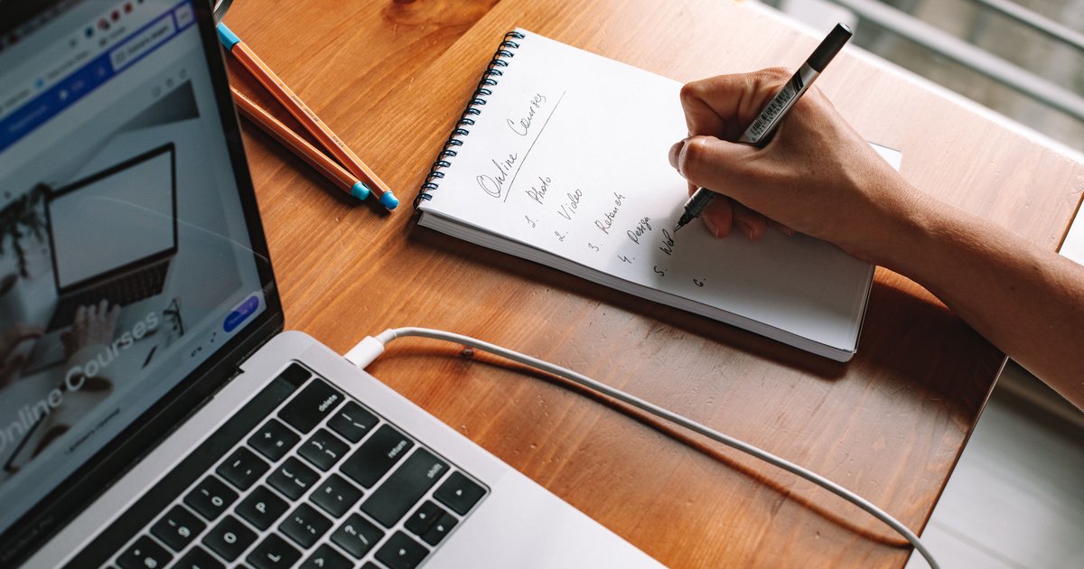 Jak wybrać dobry kurs online – 6 pytań, które warto sobie zadać